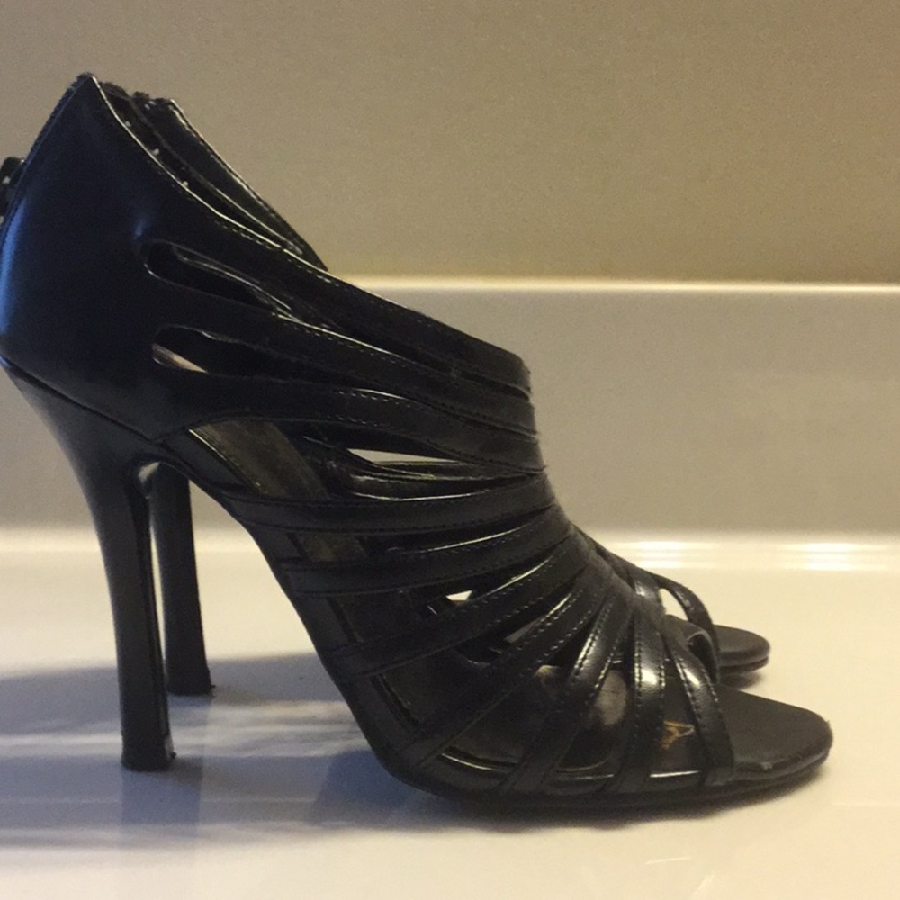 DIBA SZ 5.5 Diba caged stilettos. - Picture 3 of 5